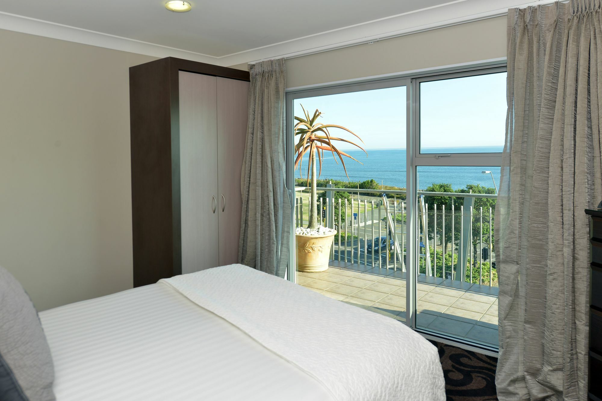 Millennium Hotel New Plymouth, Waterfront Exterior photo